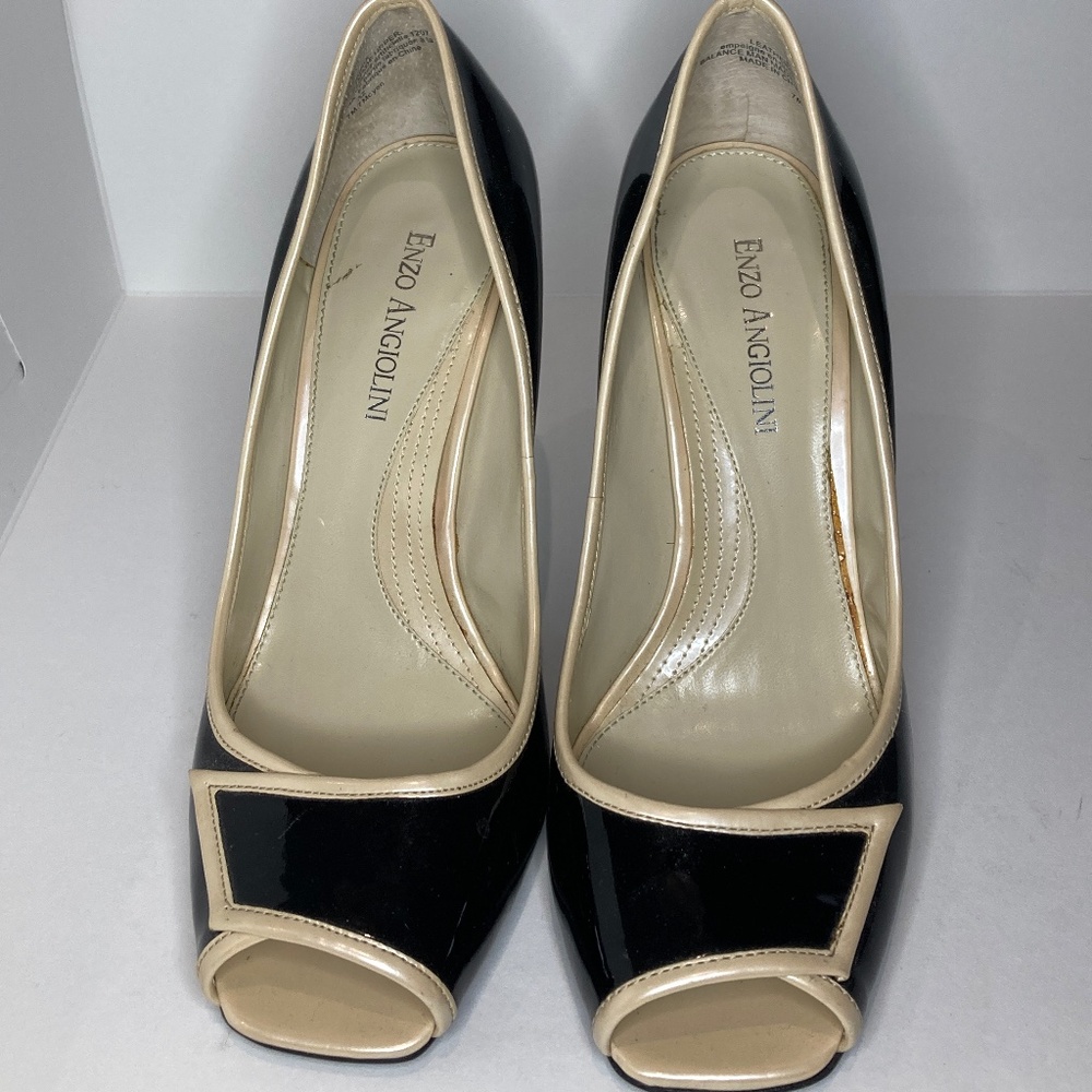 Beautiful Enzo Angiolini black & cream open toe pumps sz 7